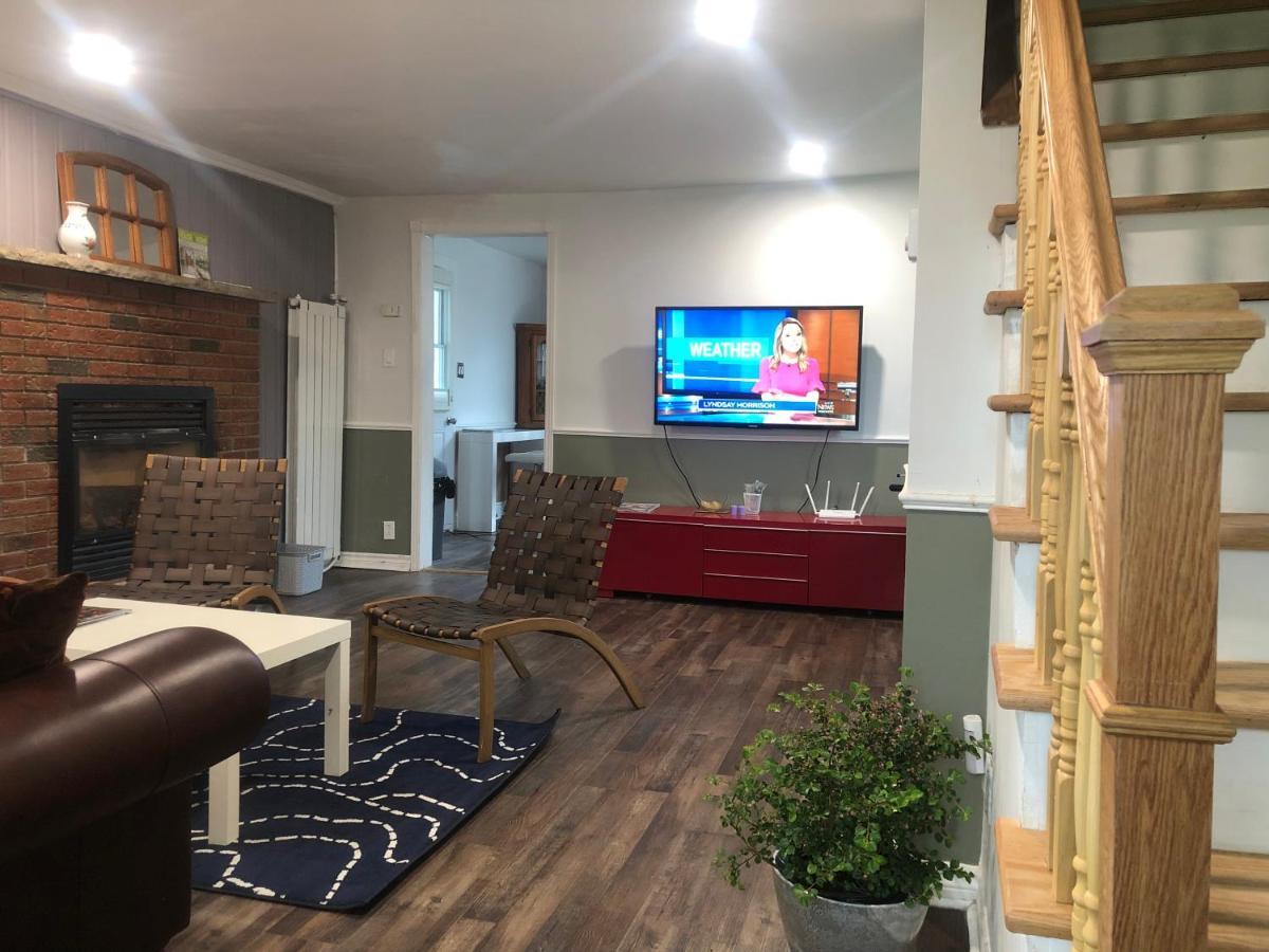 Entire Detached 3-Bedrooms Cute Home In Cornwall Area Экстерьер фото